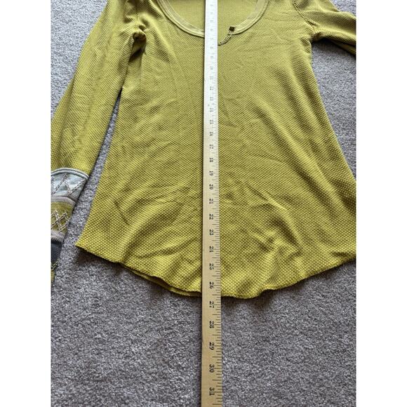 Free People L Kombucha Cuff Yellow Embroidered Boho Waffle Thermal Top FLAW - Picture 6 of 11
